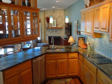 Wonderful Spacious and Open Beach Front  Townhouse Sleeps 6